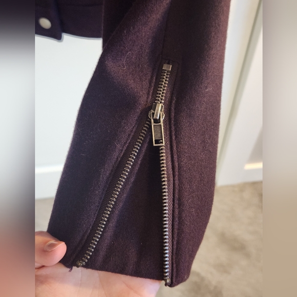 Kismet jacket, Size Medium, in the color wine. - Picture 2 of 6